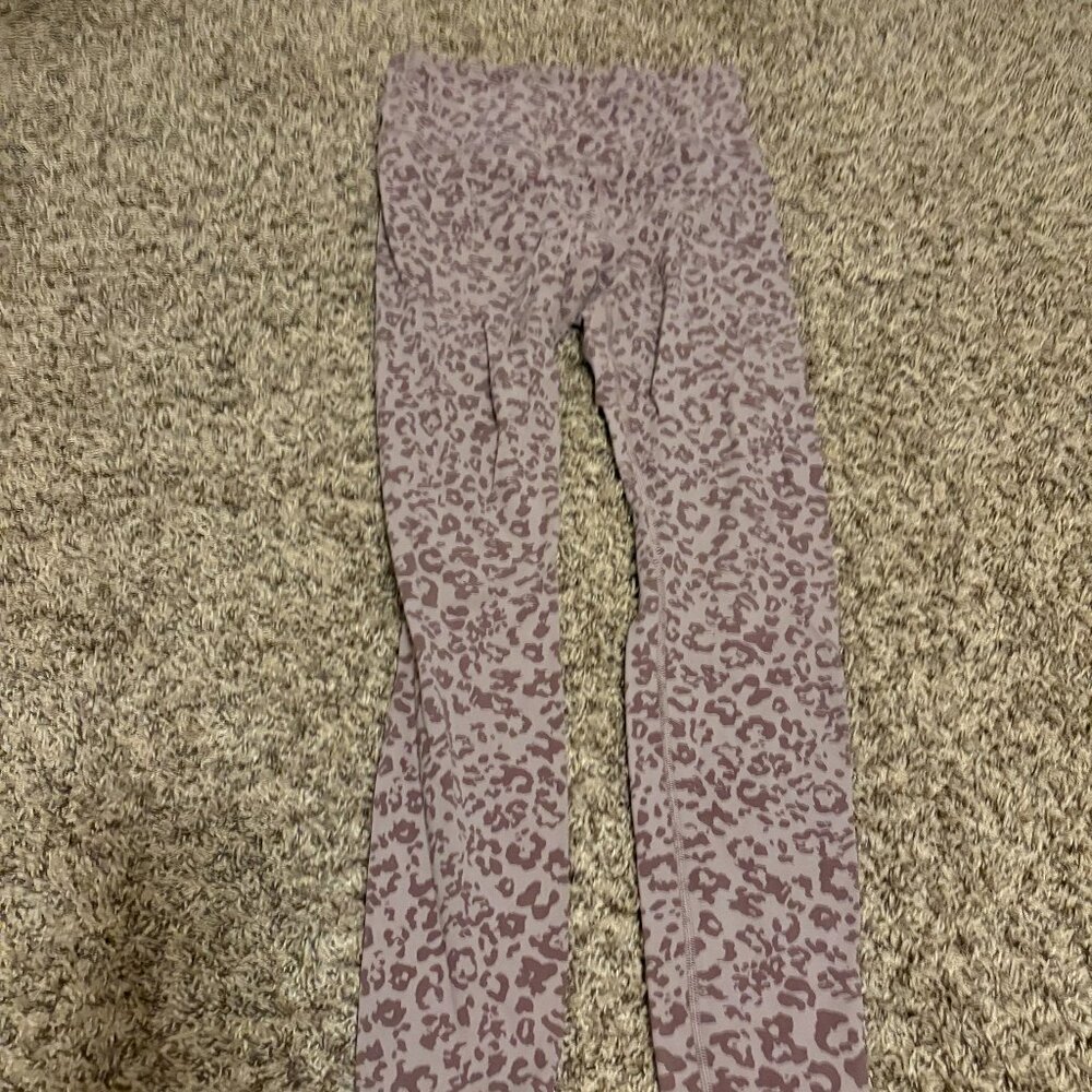 Athleta Elation Ultra High Rise Tight Medium Purple Leopard Print Ankle Length